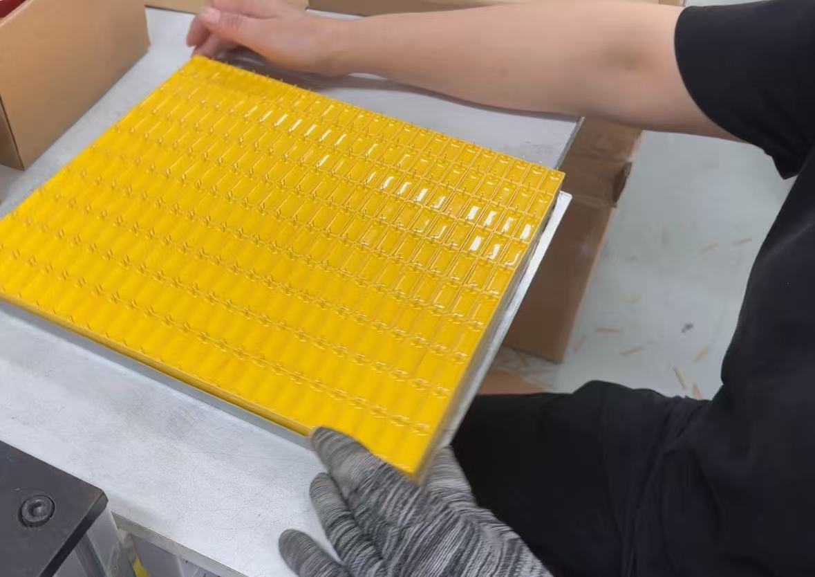 EVA capacitor packaging for export